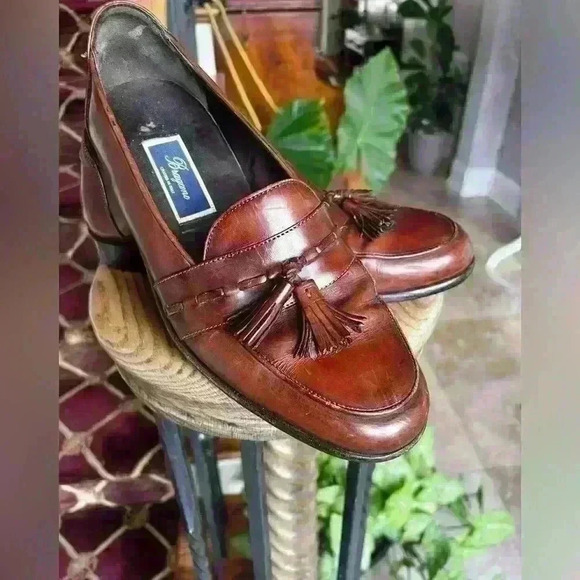 Bragano mens leather loafers w/ tassels Made in Italy 10. Excellent condition main image 8